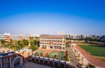 成都市第二十中學(xué)?！赋踔胁俊?></a></div>
            <dl>
              <dt><a href=